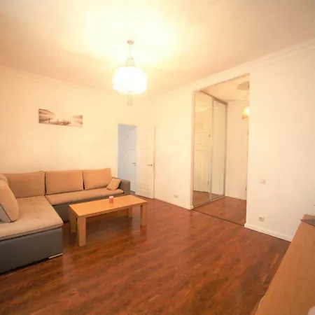 Appartamento Great Near By Park Riga
